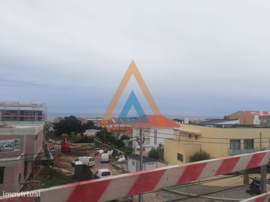 Moradia em Banda T3 Duplex - São Félix da Marinha - V. N. Gaia - Grande imagem: 4/26