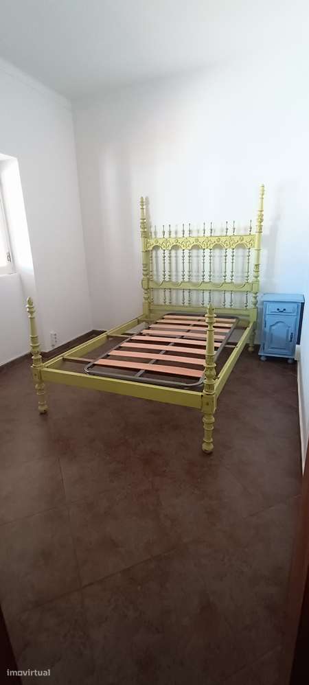 Moradia V5 com logradouro e 10 boxes para cavalos-29