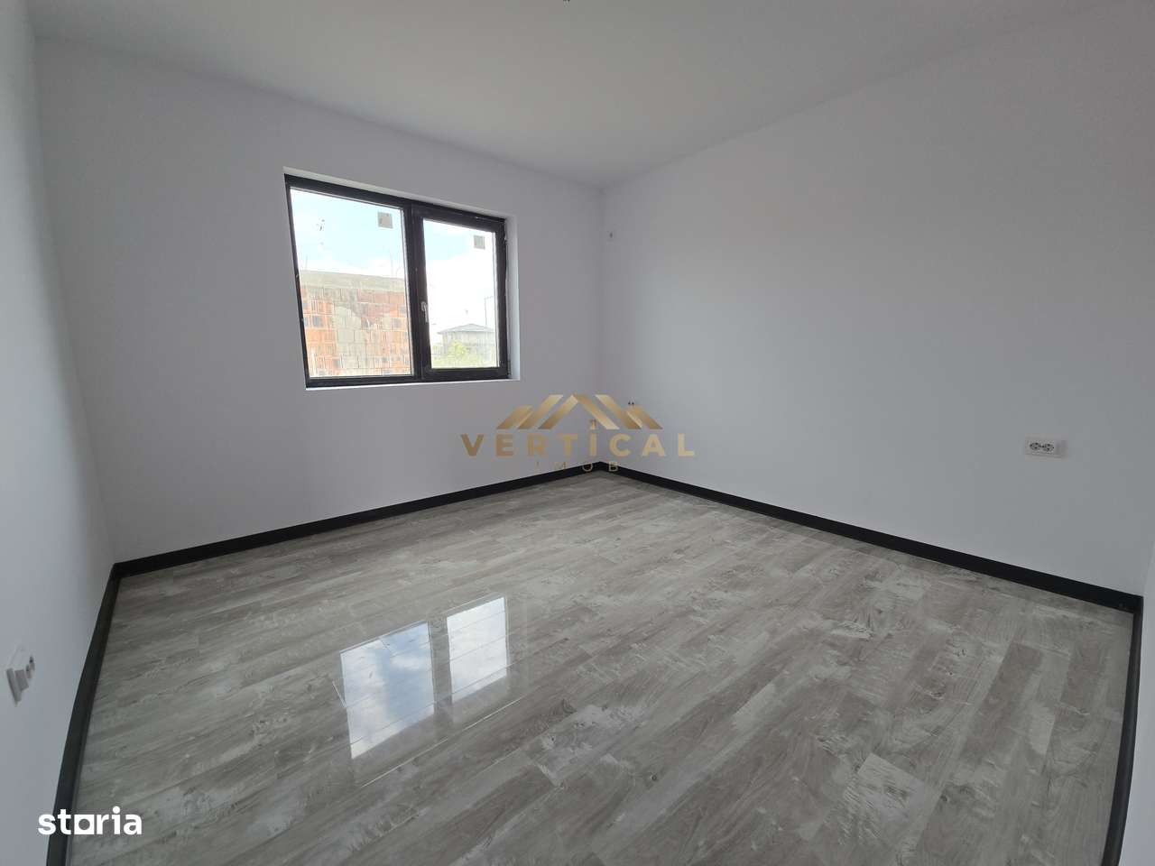 Casa superba situata la intrare in comuna Berceni! - Imagine principală: 3/6