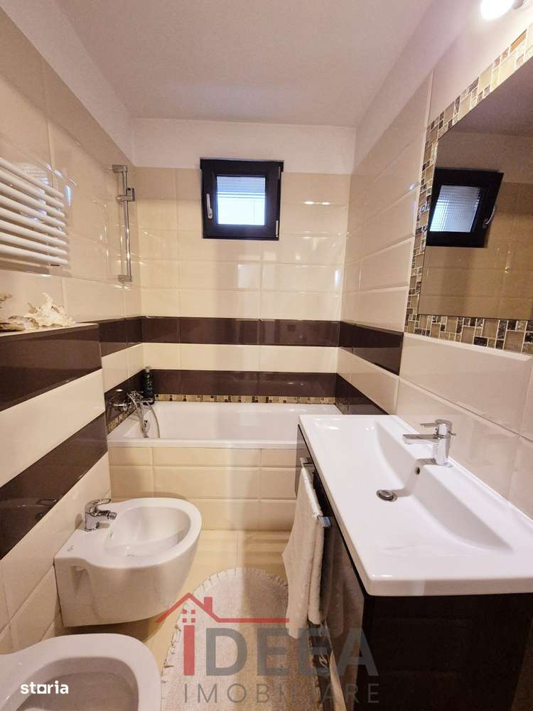 Apartament cu 3 camere, decomandat, ultracentral-2