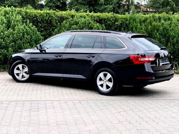 Skoda Superb Combi 1.6 TDI DSG Ambition - 19