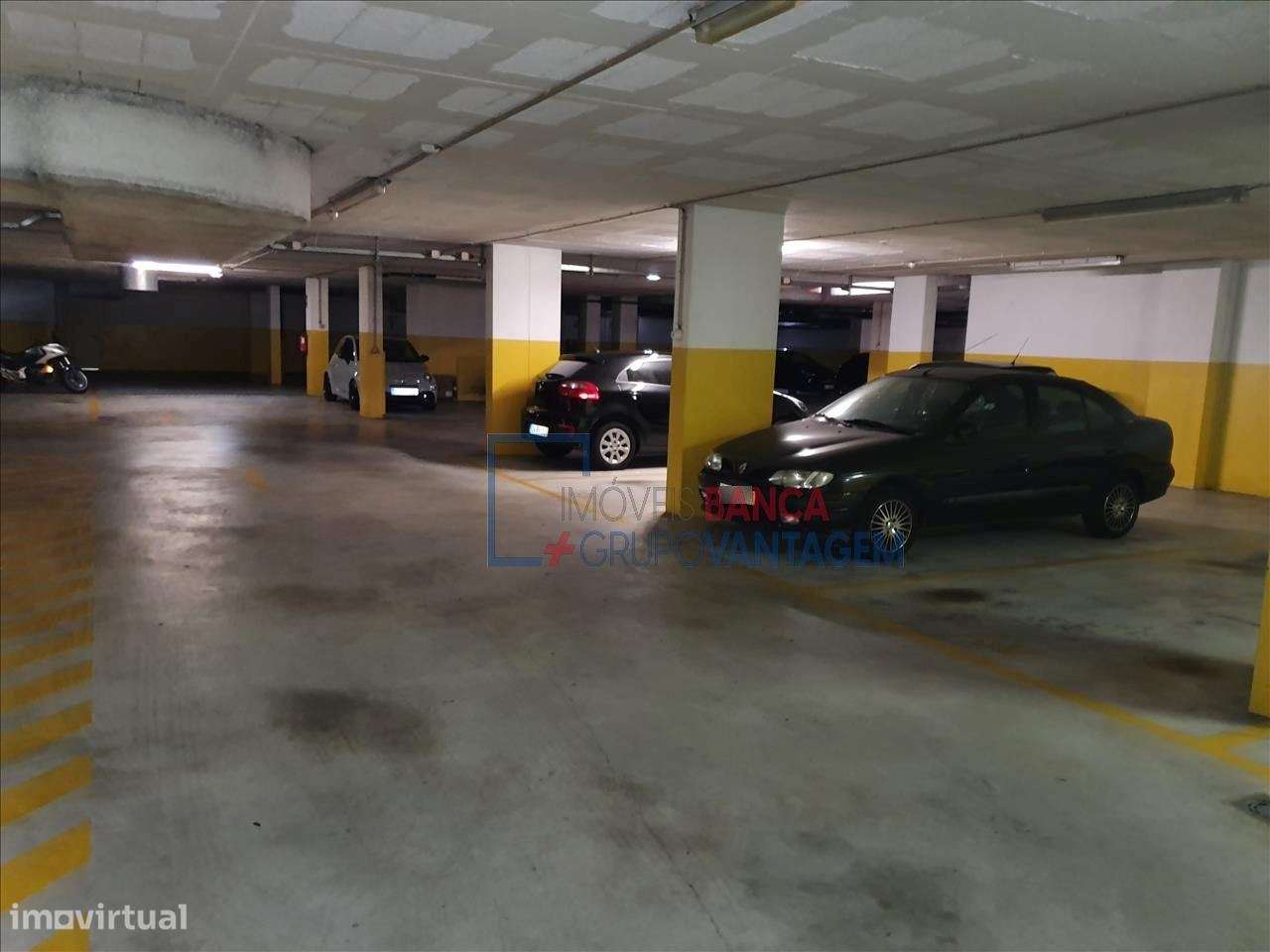 Apartamento T2 c/ Lugar de Garagem e 2 Arrumos - Grande imagem: 4/7