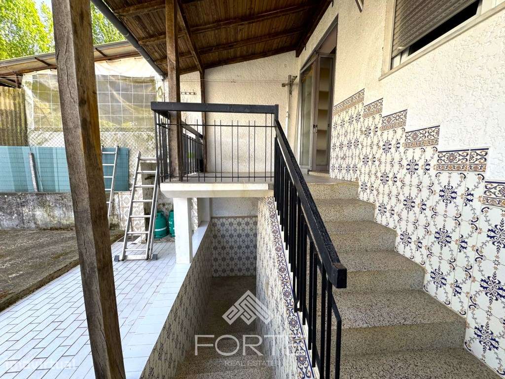 Moradia em banda T3 em São João da Madeira-21