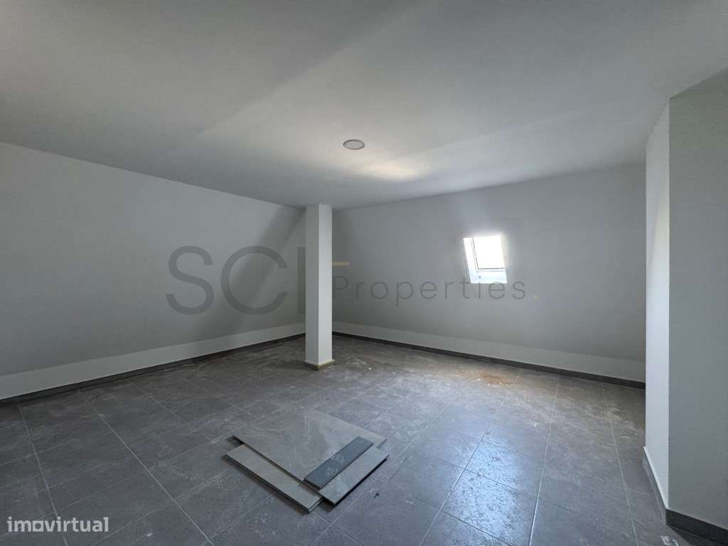 Apartamento T2 Quinta Santa Teresa Parqueamento Arrecadação-22