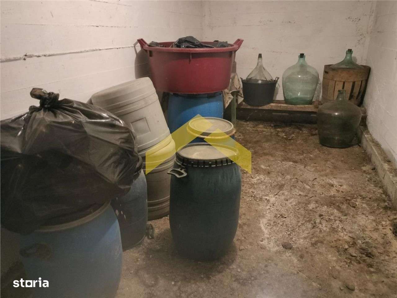 Casa de vanzare in zona Parneava-9