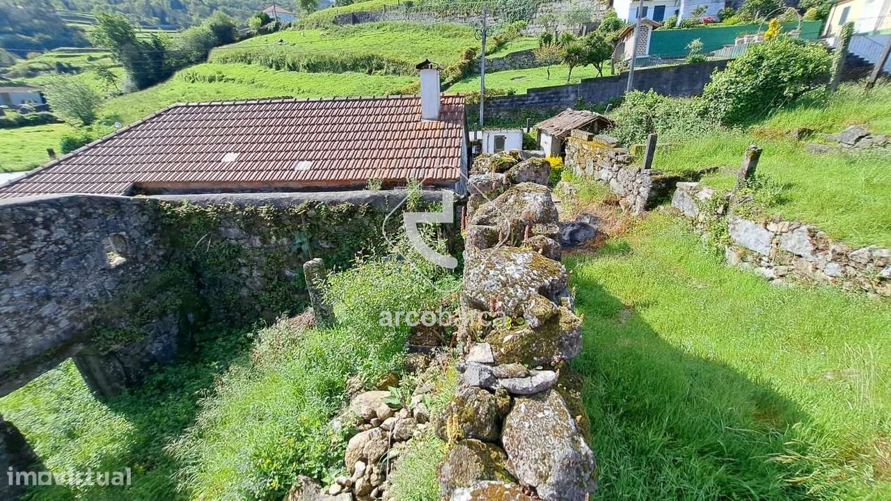 Moradia T1 habitavél c/terreno e anexo,segunda casa em pedra p/reabili-7