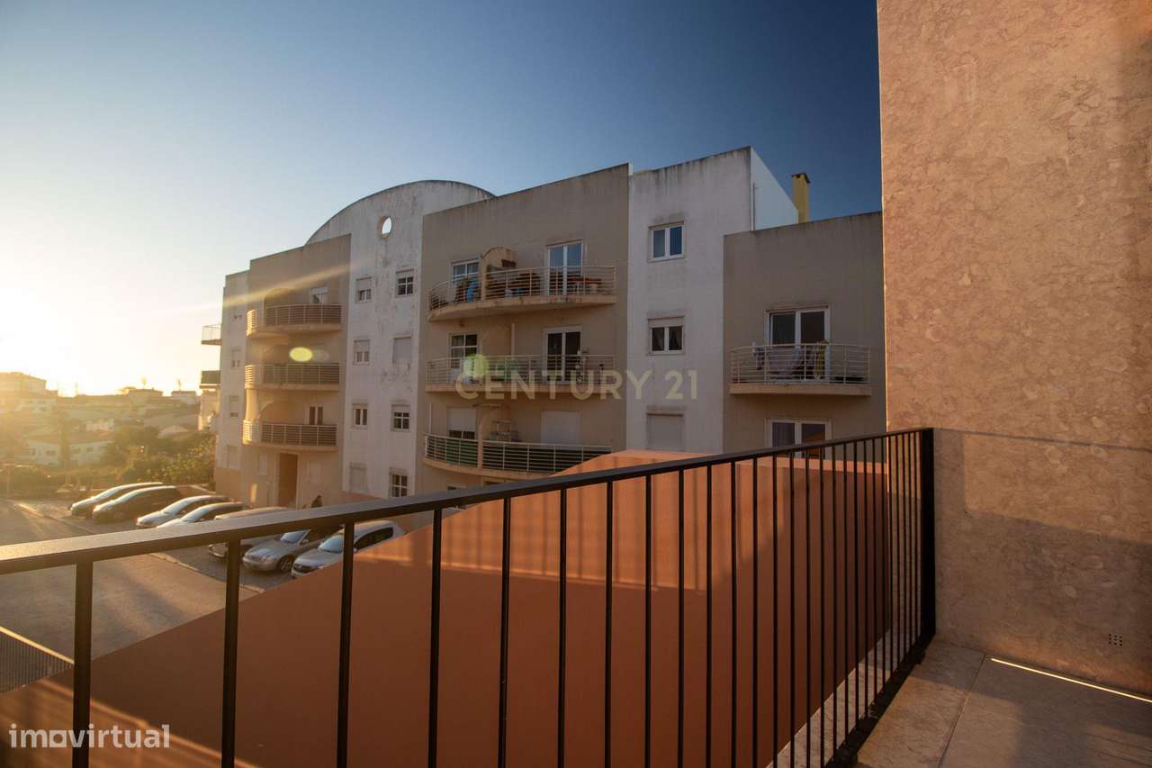MORADIA T3 NO CORAÇÃO DE MAFRA – ESPAÇO, LUZ E SOFISTICAÇÃO-34