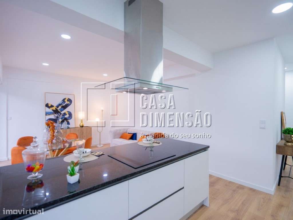 Apartamento de tipologia T3 com varanda, mobilado e equipado em Ben...-18