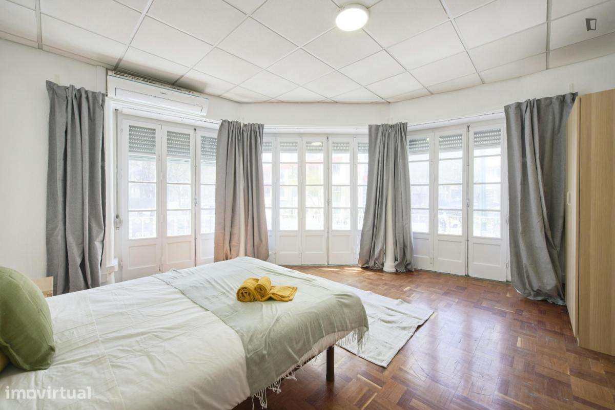 Quarto - localizado em Avenida da Liberdade Lisbon - Grande imagem: 4/7
