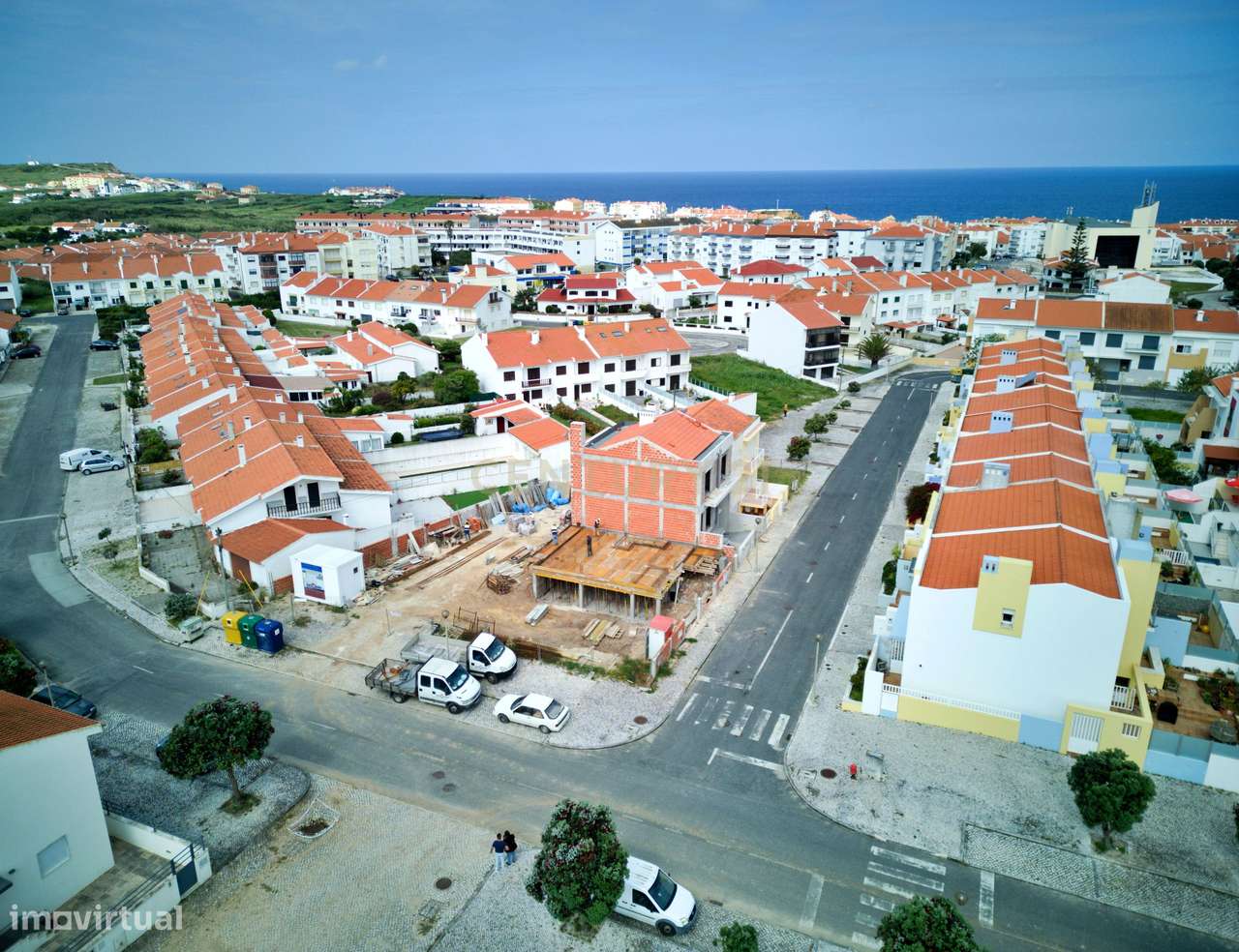 Moradia T3 Geminada no Centro de Santa Cruz-27