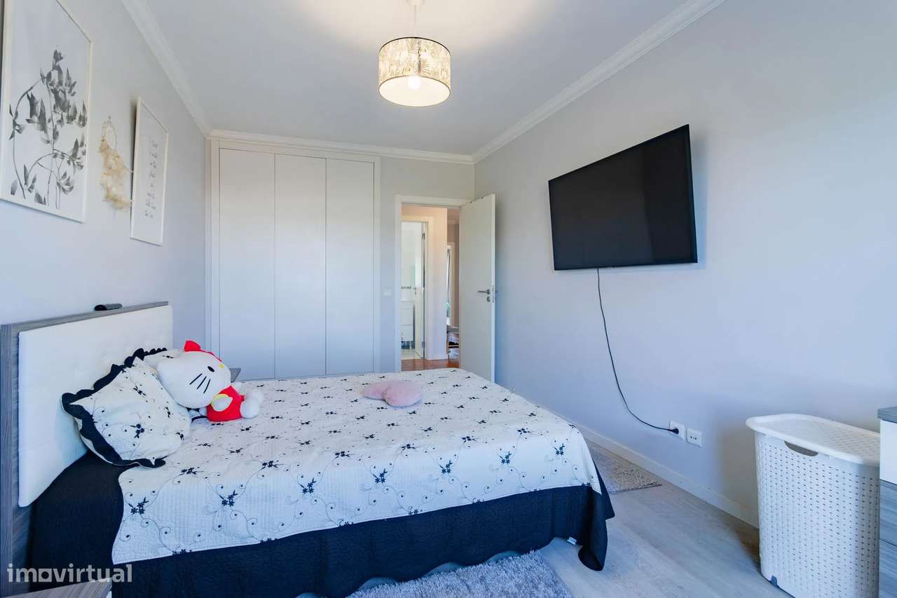 Apartamento T2 Remodelado | Pataias | Garagem e Sótão-4