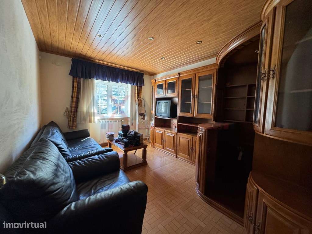 Moradia com Negócio Incluído na Serra da Estrela - Oportunidade Úni...-5