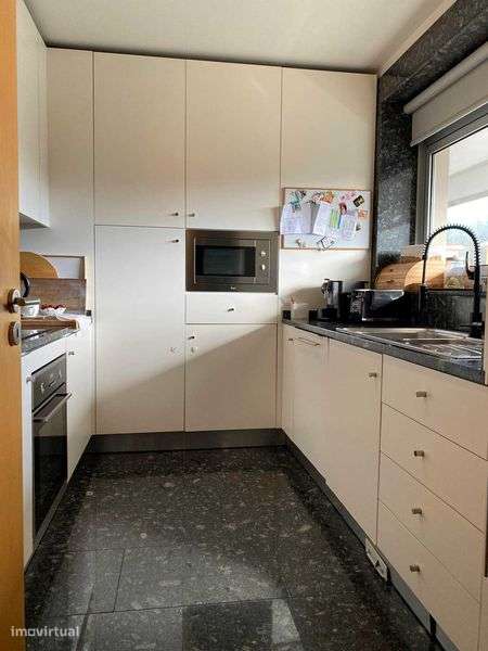 Arrendar Apartamento Bonfim, Porto T2 - Grande imagem: 2/12