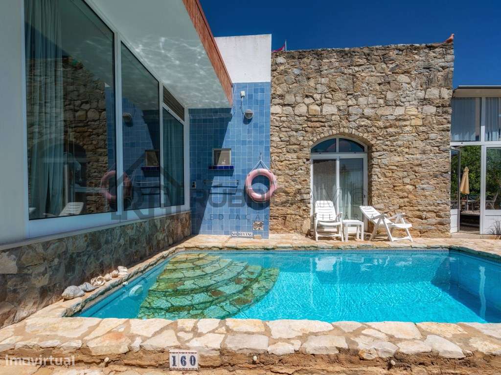 Propriedade Única em Zona Privilegiada com Vista Mar e Piscina - Loulé-23