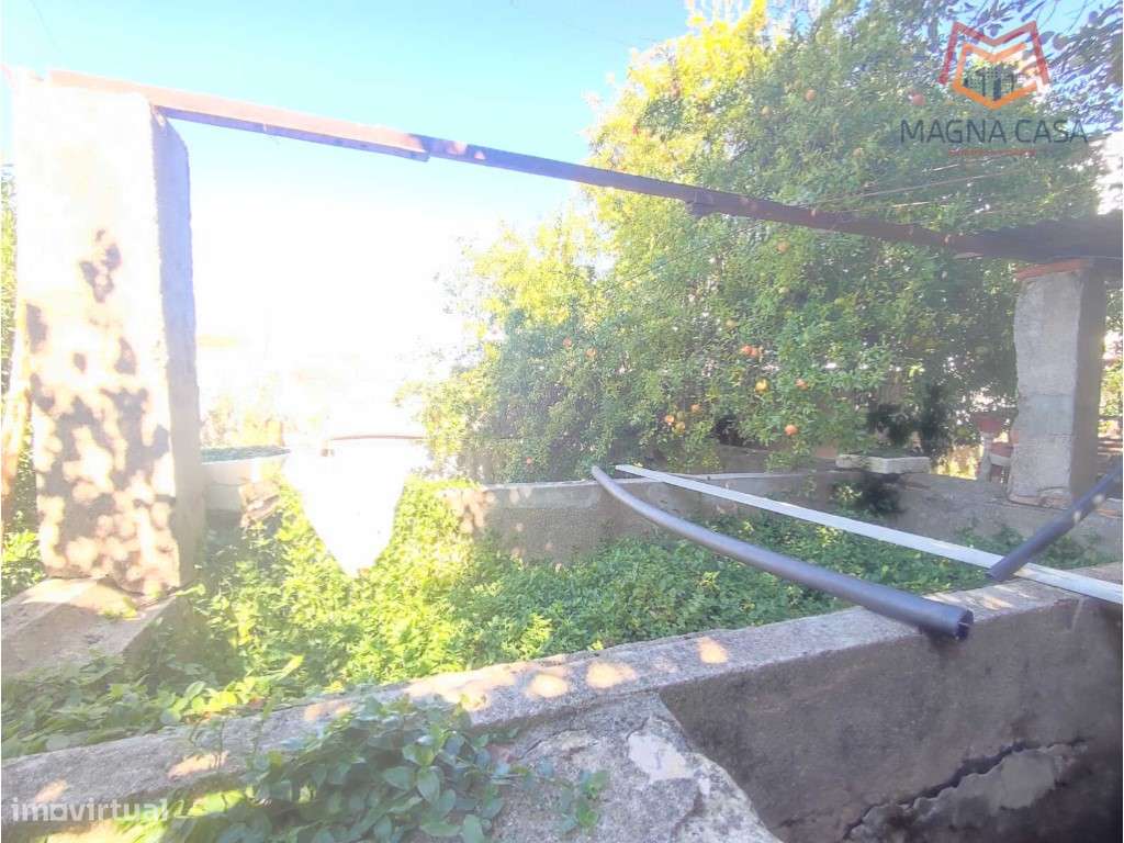 Moradia em Propriedade Total com 3 apartamentos T3, + 1 apartamento...-28