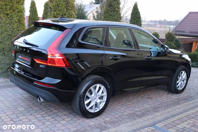 Volvo XC 60 B5 D AWD Momentum - 6