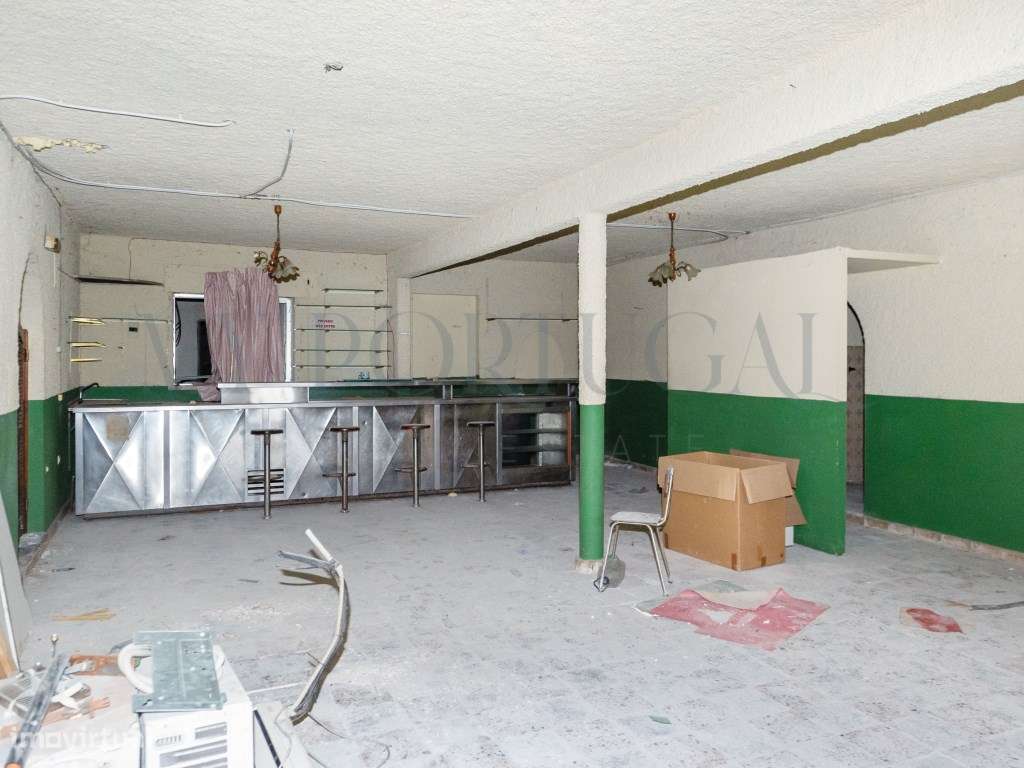 Oportunidade Única de Investimento no Coração Histórico de Trancoso-21