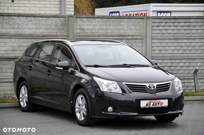 Toyota Avensis - 21