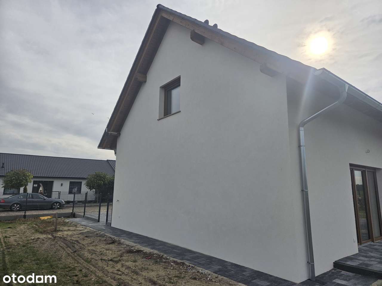 Nowy dom w spokojnej okolicy - Pełny obrazek: 4/20