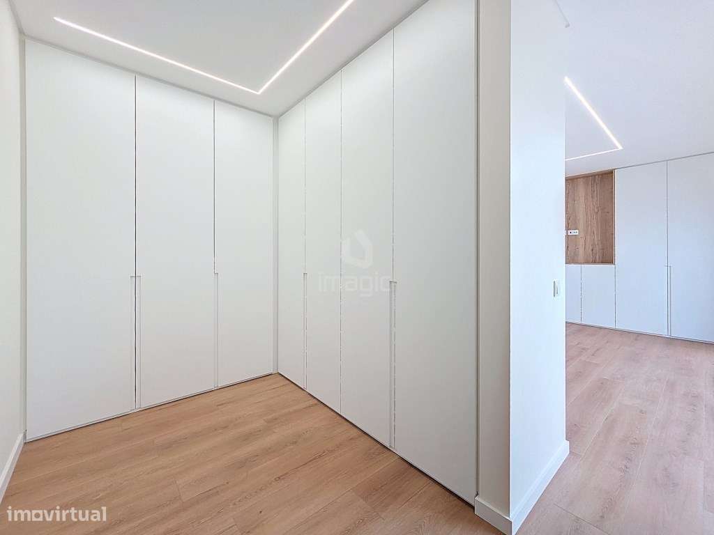 MORADIA T4 NOVA EM MAFRA.-16