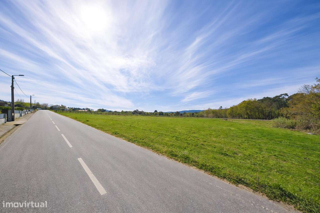 Terreno com 9.100 m2 em Lovelhe – Vila Nova de Cerveira-10