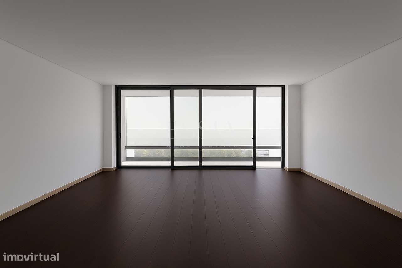 Apartamento T3 com Varanda de 37.6m2 no Varandas do Foco - Grande imagem: 2/15