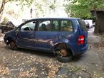 Dezmembrez VW Touran 2004 - 1