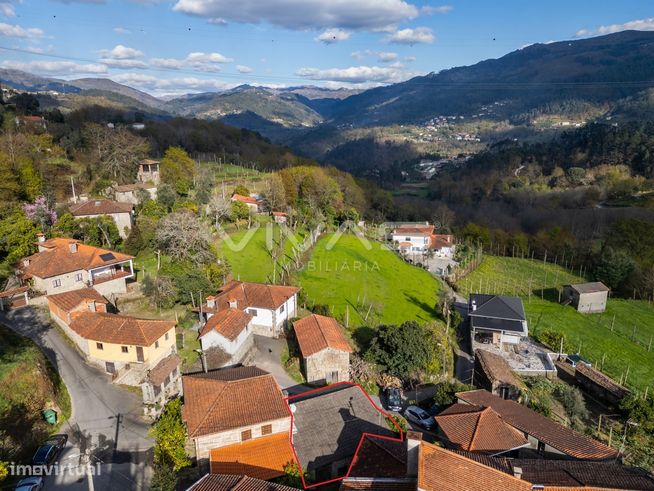 Moradia para Restaurar T0 Venda em Gondoriz,Terras de Bouro-16