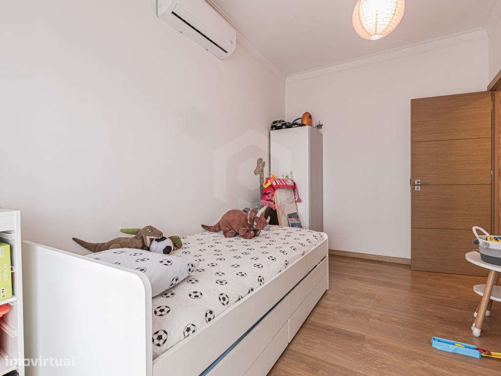 Apartamento T2 - Torre da Marinha-22