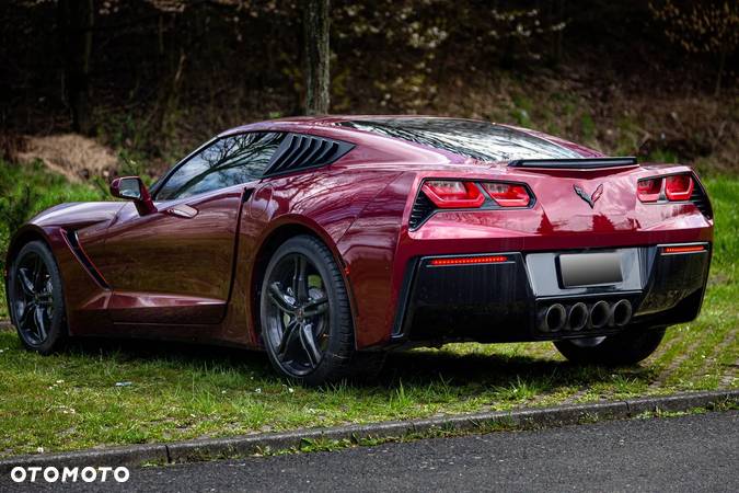 Chevrolet Corvette - 15