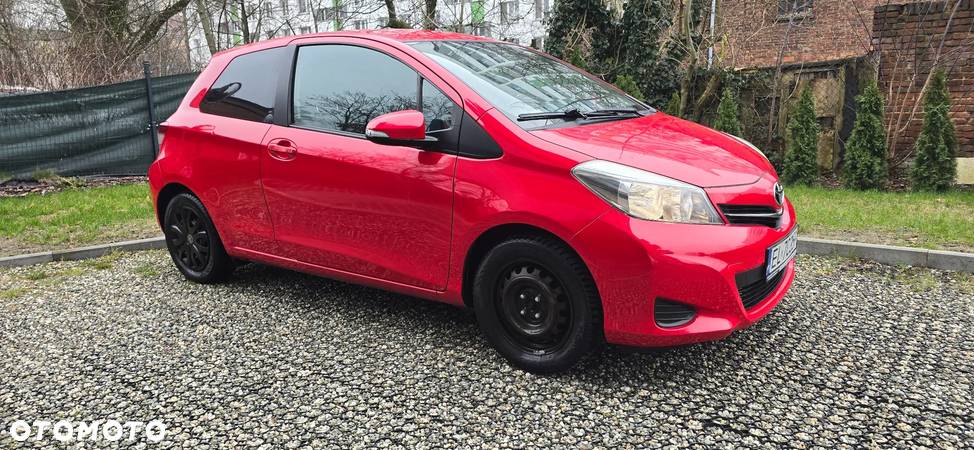 Toyota Yaris 1.0 Luna - 9