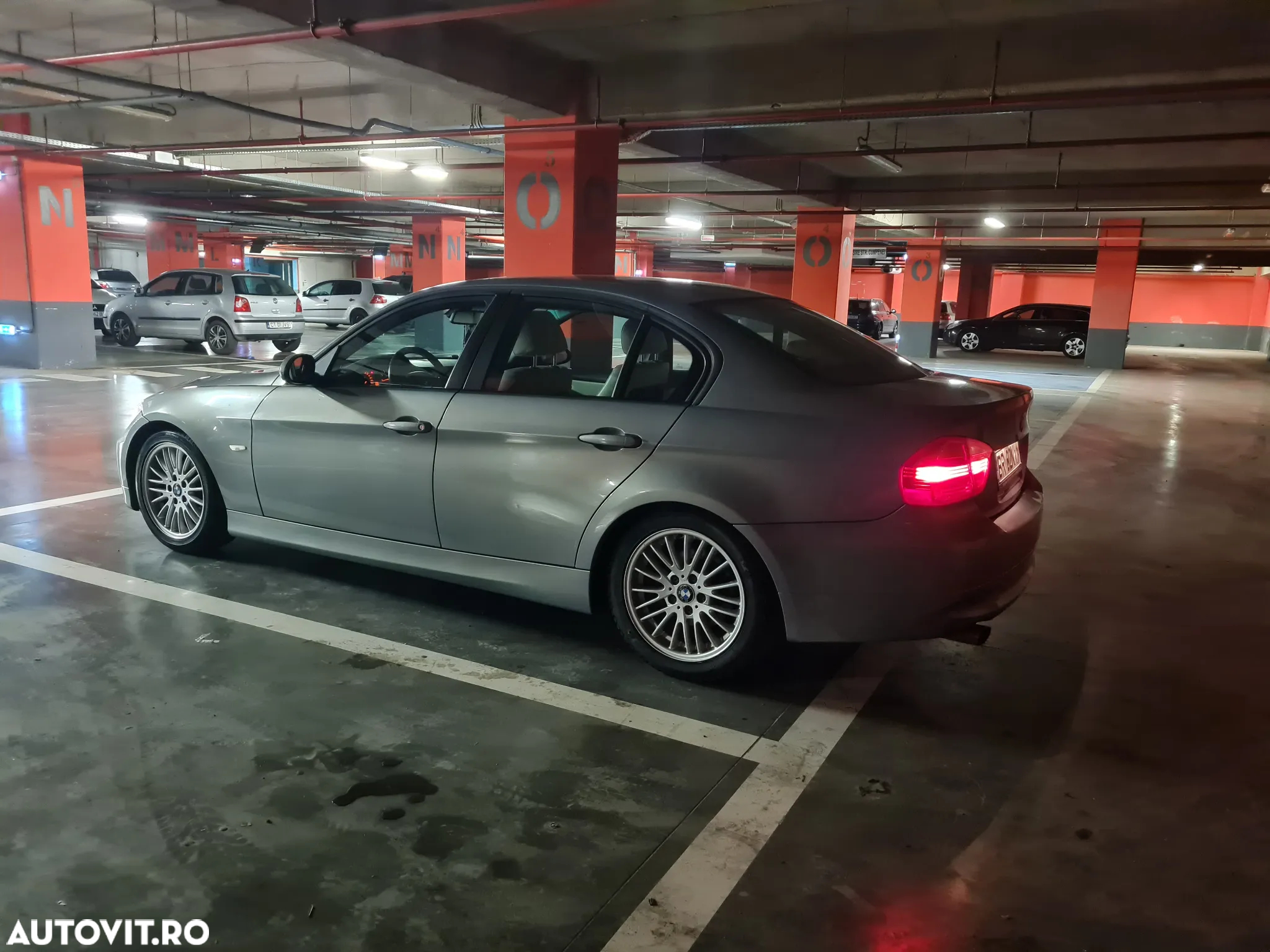 BMW Seria 3 320i - 3