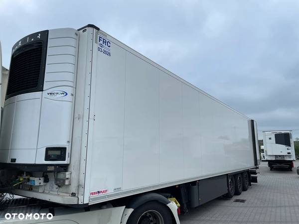 Schmitz Cargobull SKO24 - 1