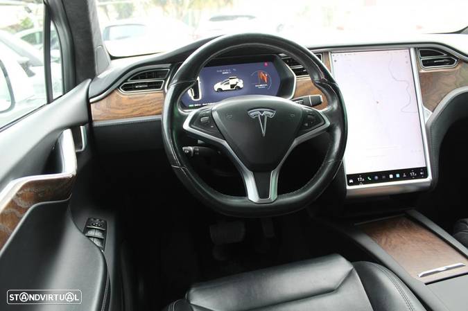 Tesla Model X 100D - 20