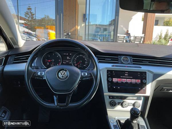 VW Passat Variant 1.6 TDI Confortline - 28