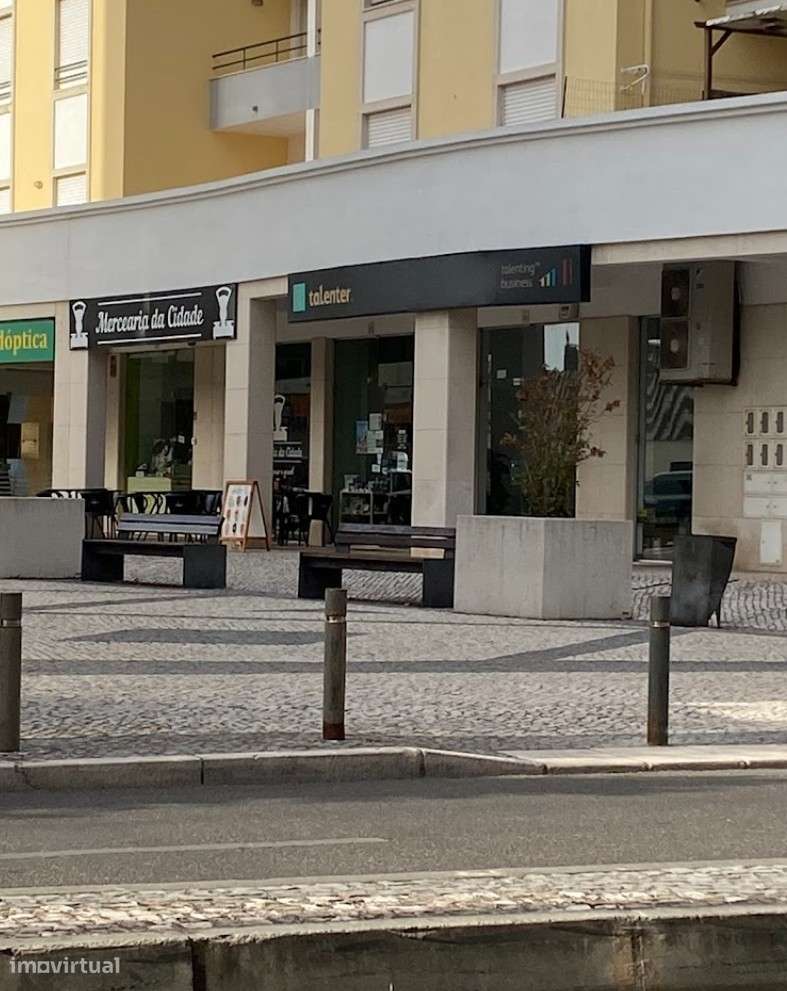 Loja Comercial com 53,5 m² - Entroncamento, Santarém - Grande imagem: 2/3