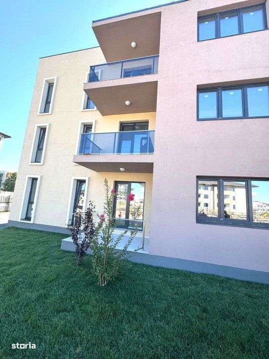 Vanzare Apartament 3 camere/Decomandat/Incalzire in Pardoseala - Imagine principală: 3/8