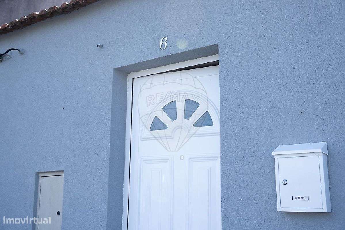 Moradia T2 para venda - Grande imagem: 2/23