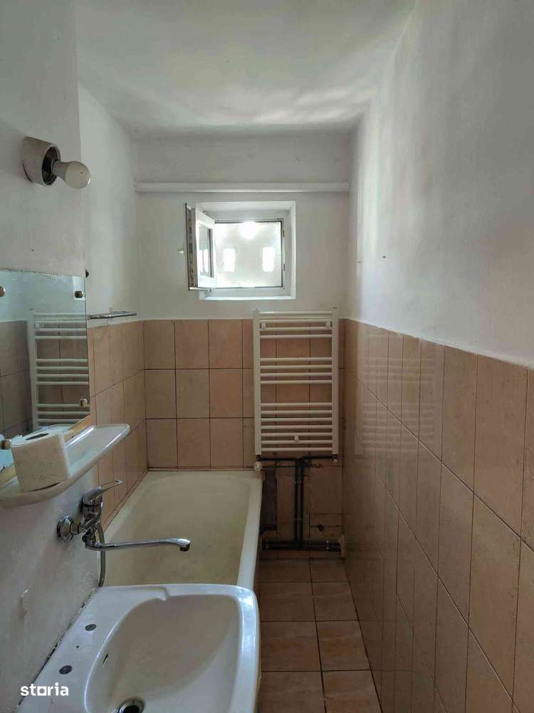 2 semi Craiovita -Racheta.-1