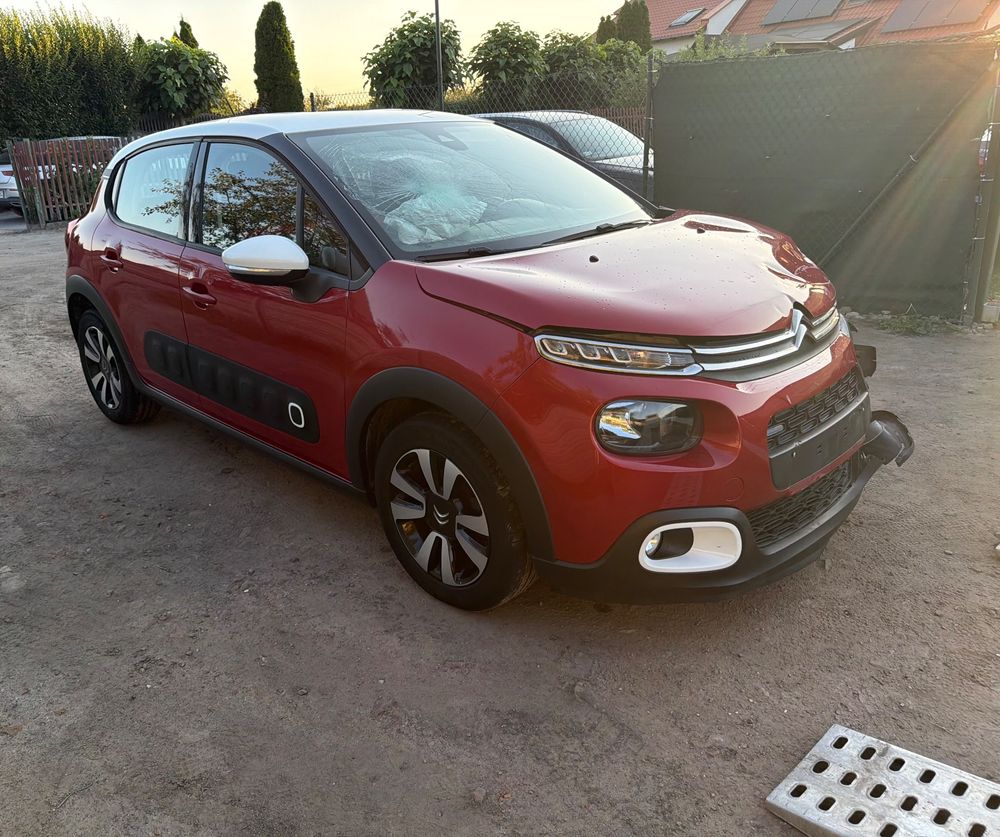Citroën C3 III (2016-2024) Pure Tech 82 SHINE 2017