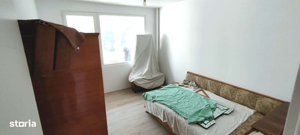 Berceni(Straja) ap. 3 camere,renovat,comision 0%-5