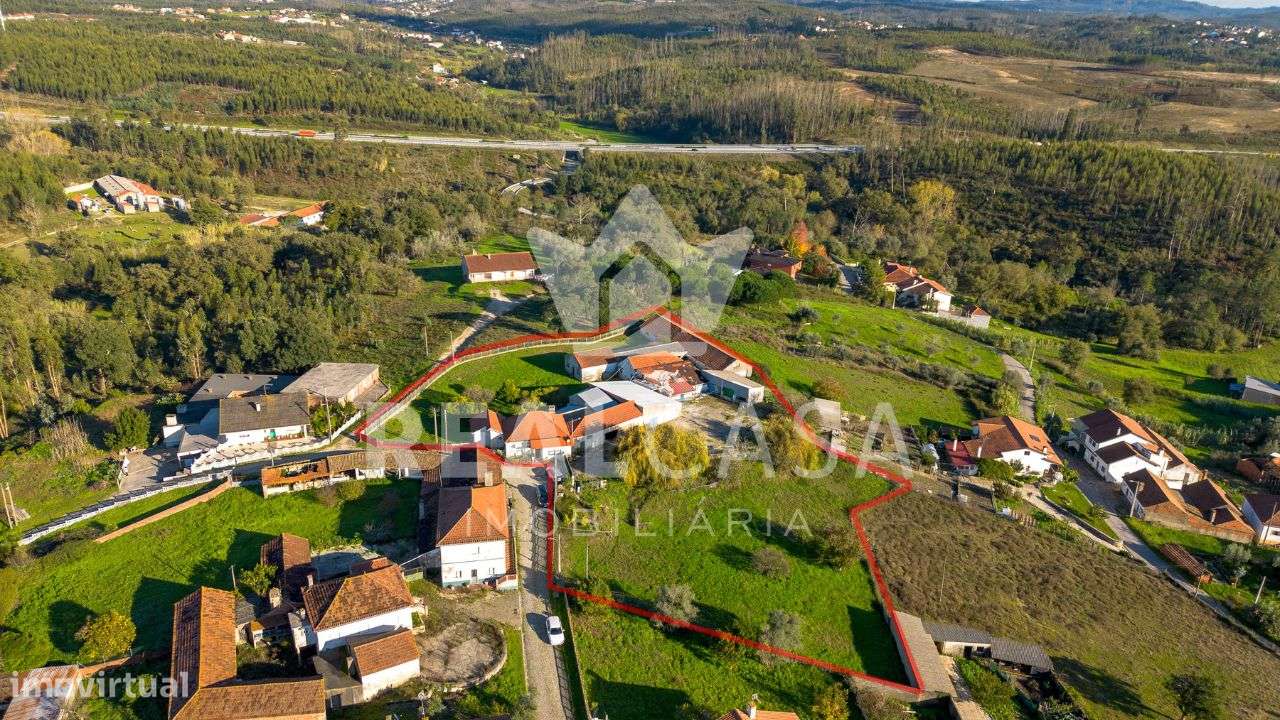 Moradia T3 Térrea com terreno de 6300m2-1