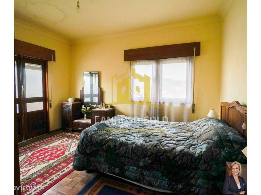 Moradia T3 com potencial no centro da Póvoa de Lanhoso - Grande imagem: 4/30