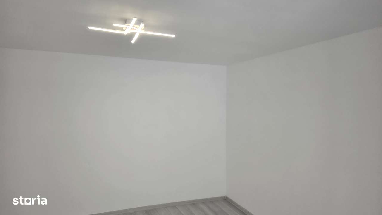 Vand casa caramida zona Piața Mare-3