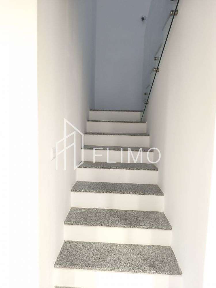 Moradia T3 geminada Nova-29