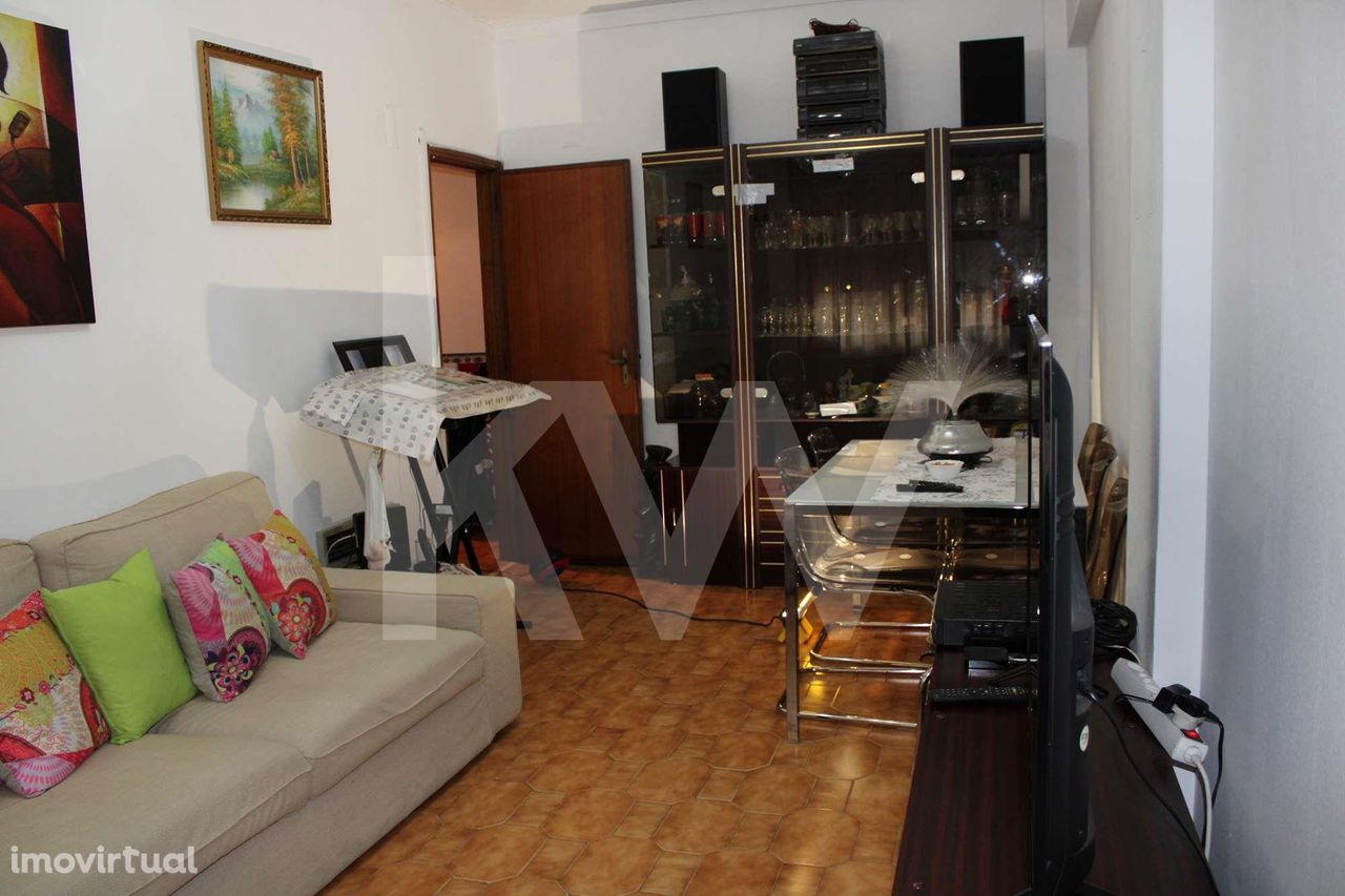 Apartamento T3 bem situado zona Central de Odivelas