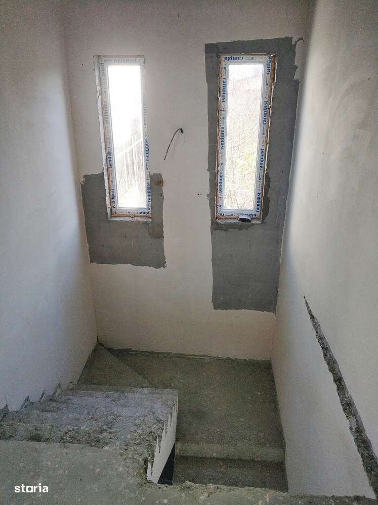 Vila P+1E+Pod noua, situata aproape de centru-9