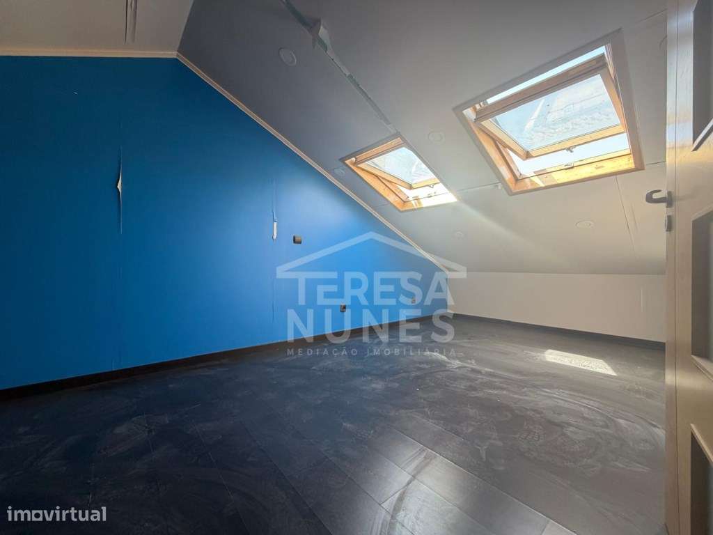 APARTAMENTO T3 + 1 - ARRENTELA / SEIXAL-14