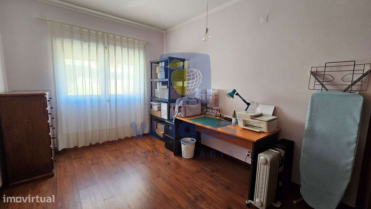 Apartamento T4 com 3 WC e Estacionamento-21