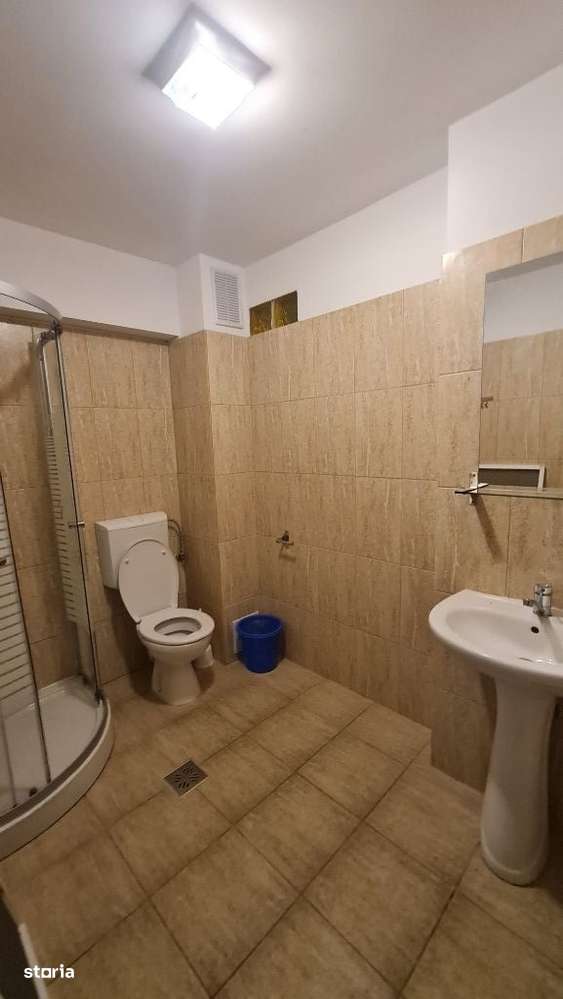 Vila Eforie Nord D+P+2+M 25 camere situata pe faleza la 20m de mare - Imagine principală: 4/15